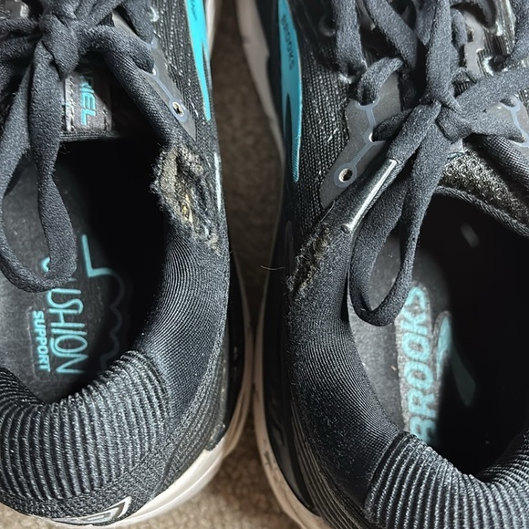 Brooks Ariel 20 Men's Black and Blue Running Shoes size 11 - Picture 4 of 11